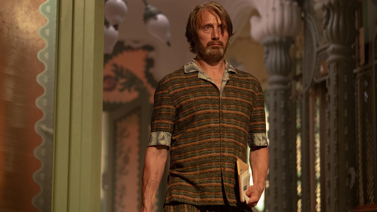 RECENZE: Ani Mikkelsen to nespasil. Prachová příšera vykrádá filmovou klasiku